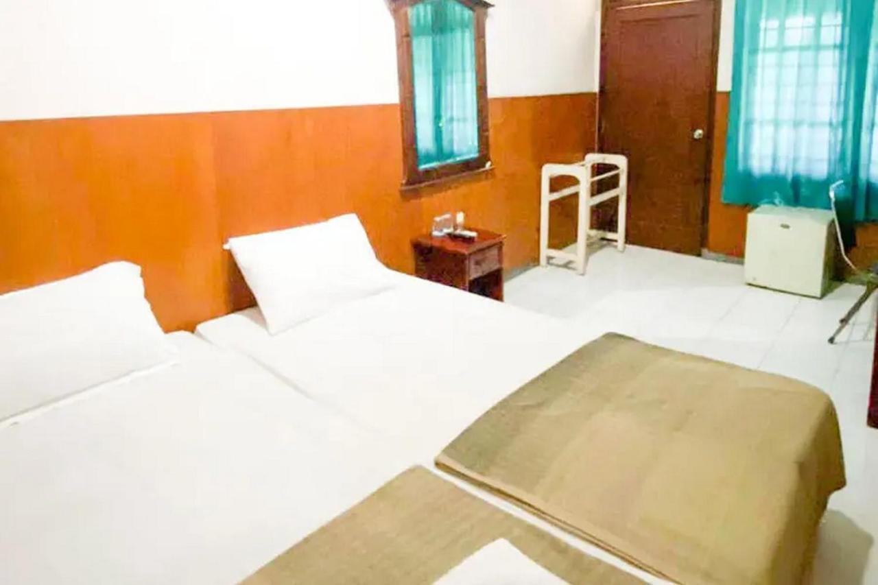 Hotel Shabine Rungkut Mitra Reddoorz Surabaya Kültér fotó